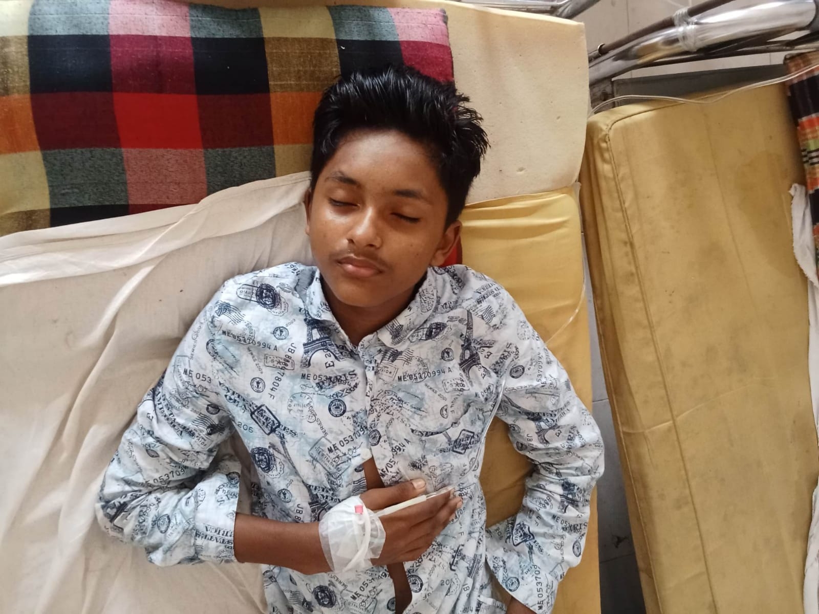 উজিরপুরে নবম শ্রেণির ছাত্রকে অচেতন করে টাকা ছিনতাই 